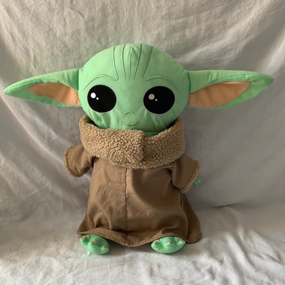 Star Wars Mandalorin The Child Bounty Baby Yoda Grogu 22” Plushie Pillow Buddy